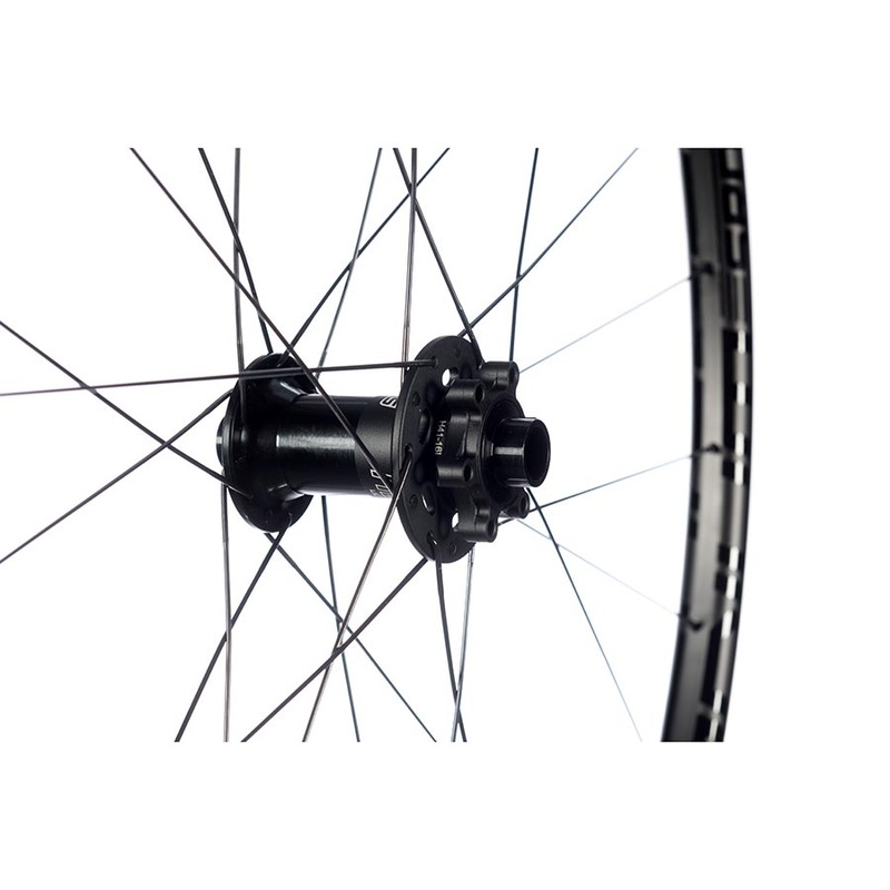 Podium SRD Wheel Front 29 / 622 Holes: 24 15mm TA 110mm Boost Disc IS 6-bolt