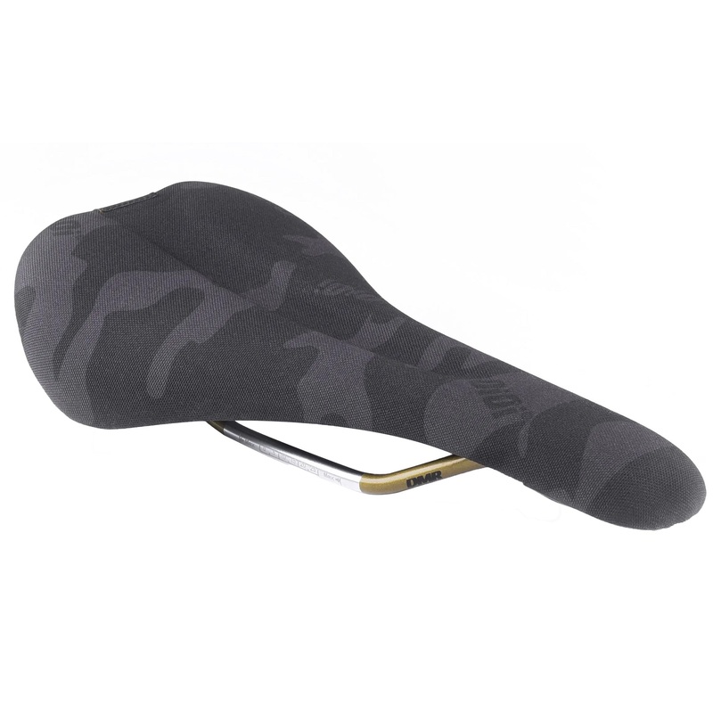 OiOi Saddle – Black Camo