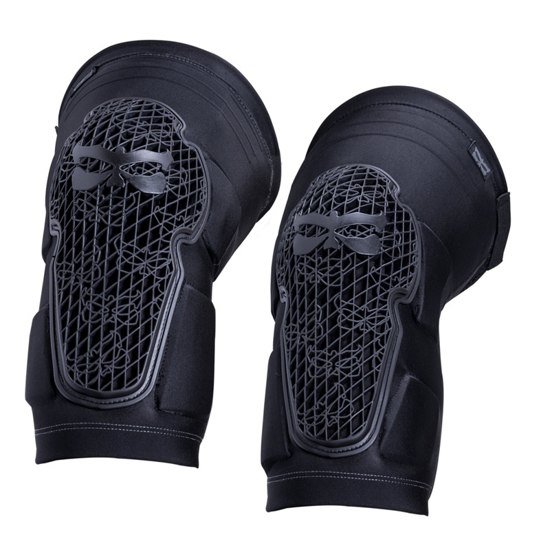 Strike Knee Guards Medium Black/Gray