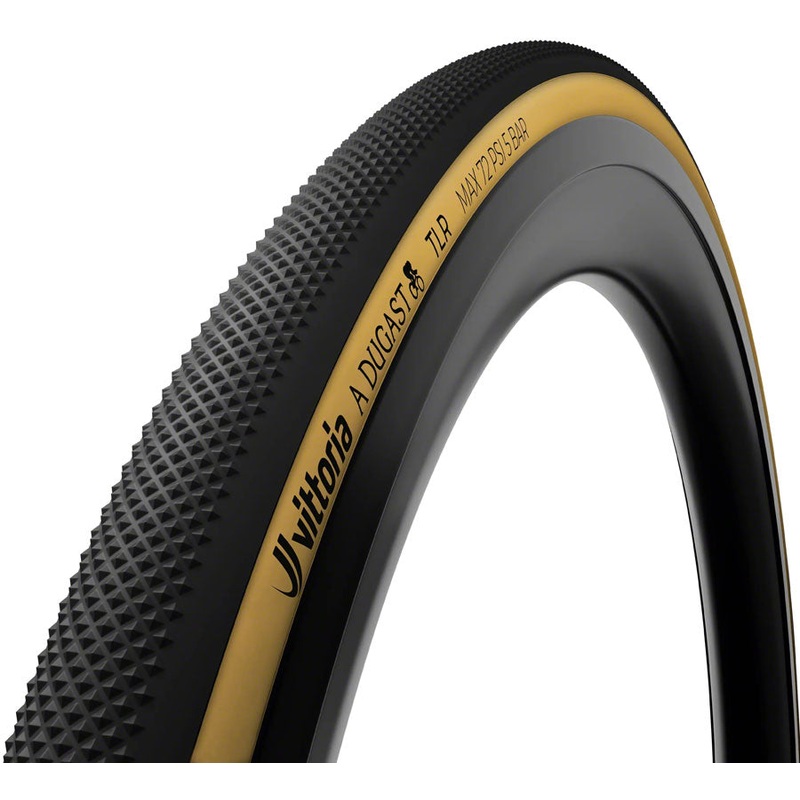 A Dugast Pipistrello Tire – 700 x 33 Tubeless Folding BLK/Para Cotton 2C + Neoprene 700 x 33c