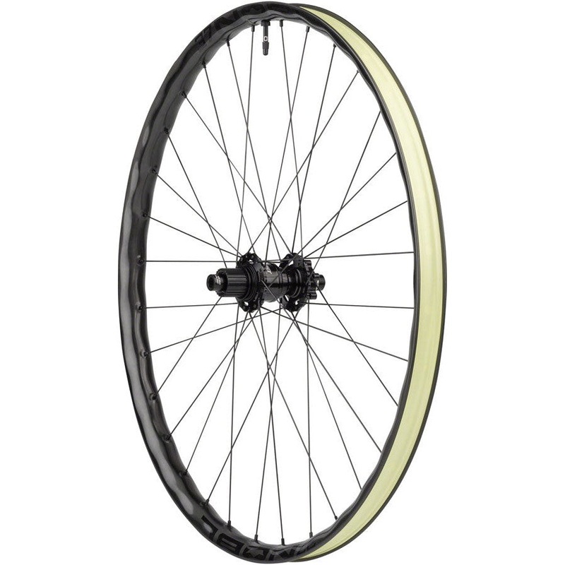 NOBL TR37/Onyx Vesper Rear Wheel 29″