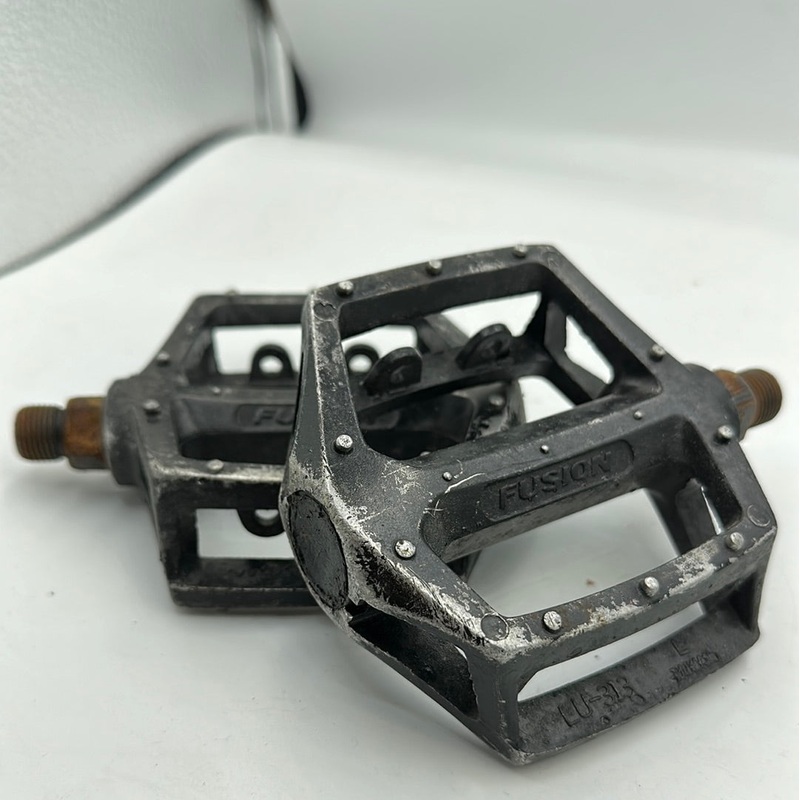 Used 2000s Haro Fusion Pedals 1/2