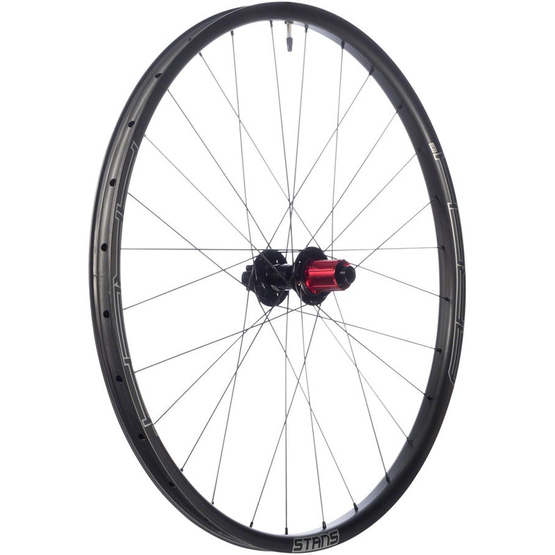 NEW Stan’s No Tubes Arch CB7 Carbon Rear Wheel – 27.5″, 12 x 142mm, 6-Bolt, XD, Black