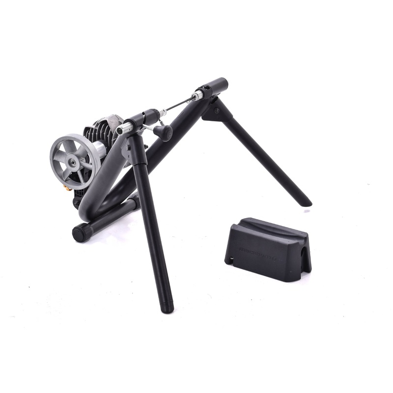 USED Saris Fluid 2 Indoor Rear Wheel Cycling Trainer w/ Wheel Block