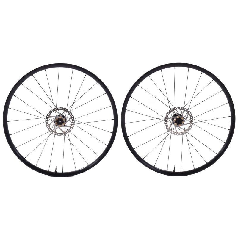USED 700C Gravel Wheelset 12mm Thru Axle Wheelset 6 bolt Disc XDR Driver
