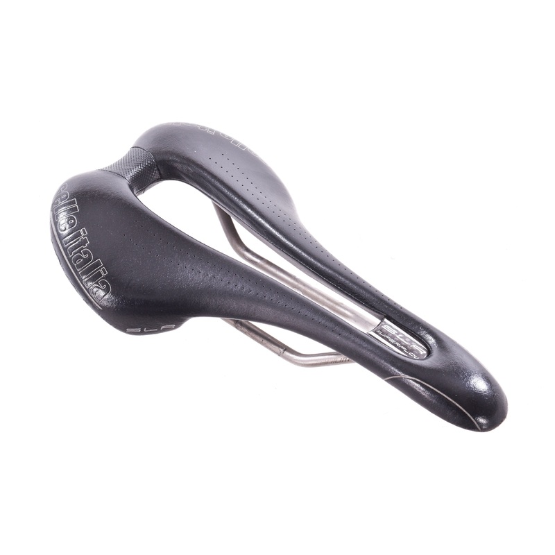 USED Selle Italia SLR Superflow 145mm Saddle Titanium Rail Carbon Shell